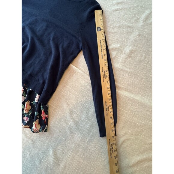 Time & Tru Split Back 2fer Blue Sweater Floral Women’s Top Sz Medium - Oversized - Picture 6 of 9